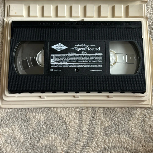 Disney VHS Tapes - Picture 10 of 10